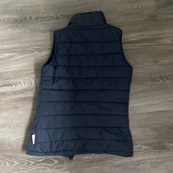 Vest - Picture 2 of 2